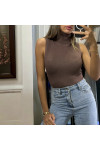 Top sans manche marron très extensible en col roulé allant jusqu'au 46  - 2