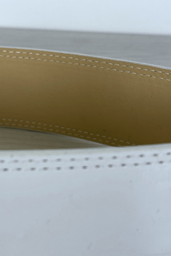 Ceinture blanche à grosse boucle bijoux - 7
