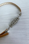 Fine ceinture camel avec accessoire et strass - 2