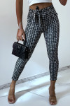 Pantalon slim noir avec motif poches et ceinture - 2